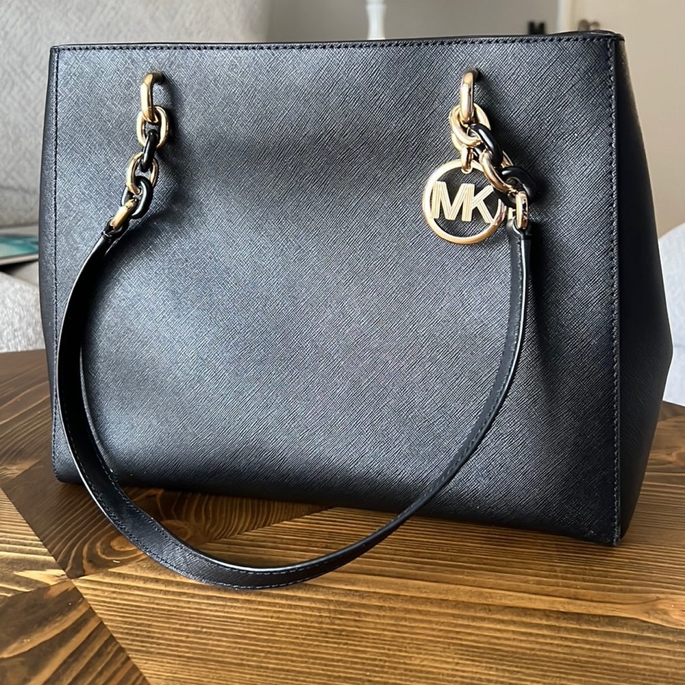 Michael Kors Shoulder Bag